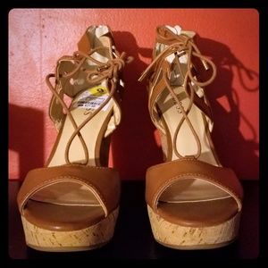 Guess Wedges size 9